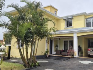 House / Villa 3 Bedrooms 271 m² Curepipe Rs 11,000,000