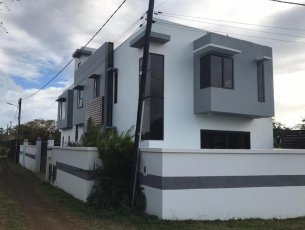Townhouse/Duplex 3 chambres 139 m² Grand Baie Rs 35,000