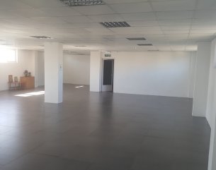 Office - 240 m²