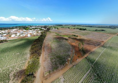 Agricultural land - 2 110.44 m²