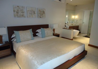 Apartment - 3 Bedrooms - 163 m²