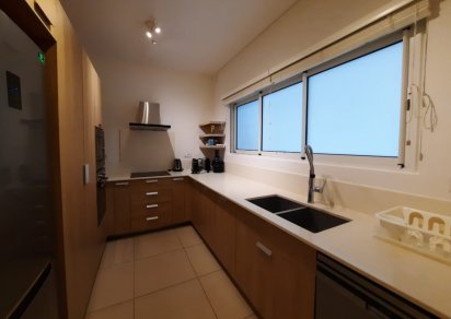 Apartment - 3 Bedrooms - 200 m²