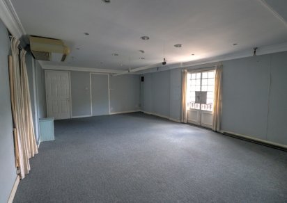 Bureau - 147 m²