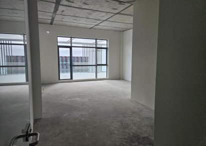 Commercial building - 83 m²