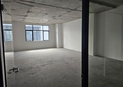 Commercial building - 83 m²