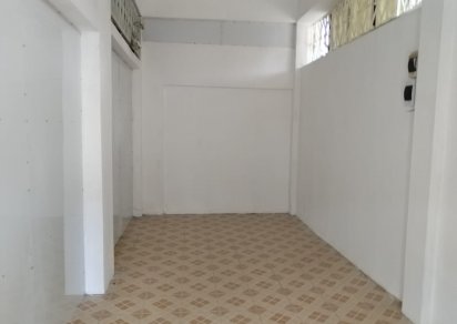 Commercial space - 15 m²