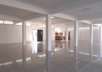 Commercial space - 288 m²
