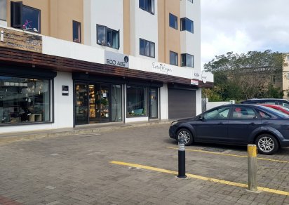 Commercial space - 76 m²