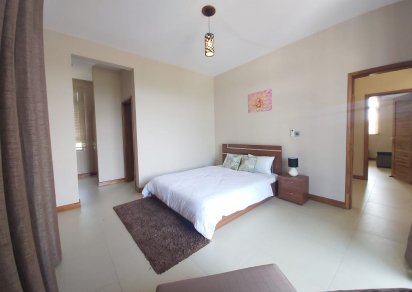 House / Villa - 4 Bedrooms - 125 m²