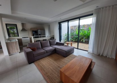 House / Villa - 4 Bedrooms - 265 m²