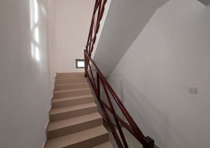 House / Villa - 4 Bedrooms - 275 m²