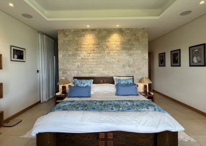 House / Villa - 4 Bedrooms - 660 m²