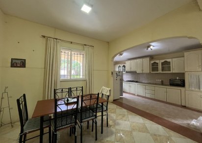 House / Villa - 5 Bedrooms - 280 m²