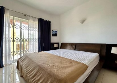 House / Villa - 7 Bedrooms - 366 m²