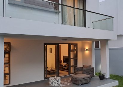 Maison/Villa - 3 chambres - 218 m²