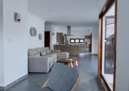 Maison/Villa - 3 chambres - 350 m²