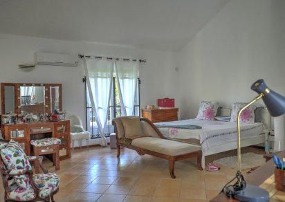 Maison/Villa - 4 chambres - 400 m²
