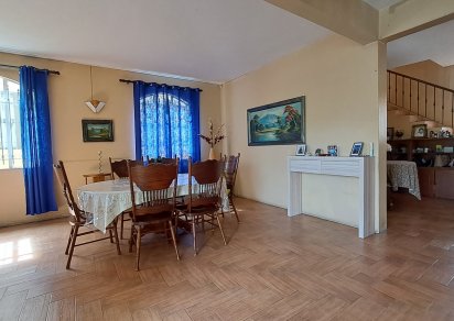 Maison/Villa - 5 chambres - 100 m²