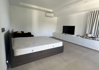 Maison/Villa - 6 chambres - 280 m²