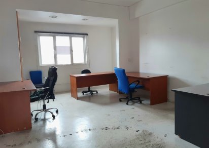 Office - 208 m²