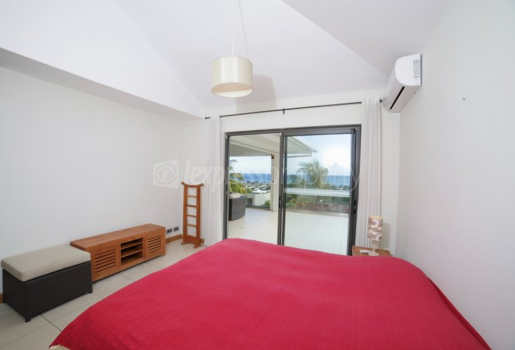 House / Villa - 5 Bedrooms - 380 m²