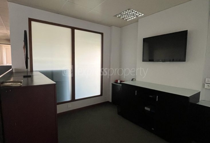 Office - 146 m²